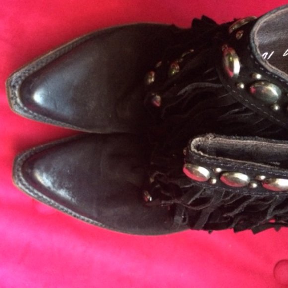 Leather boots Liberty black nubuck fringed